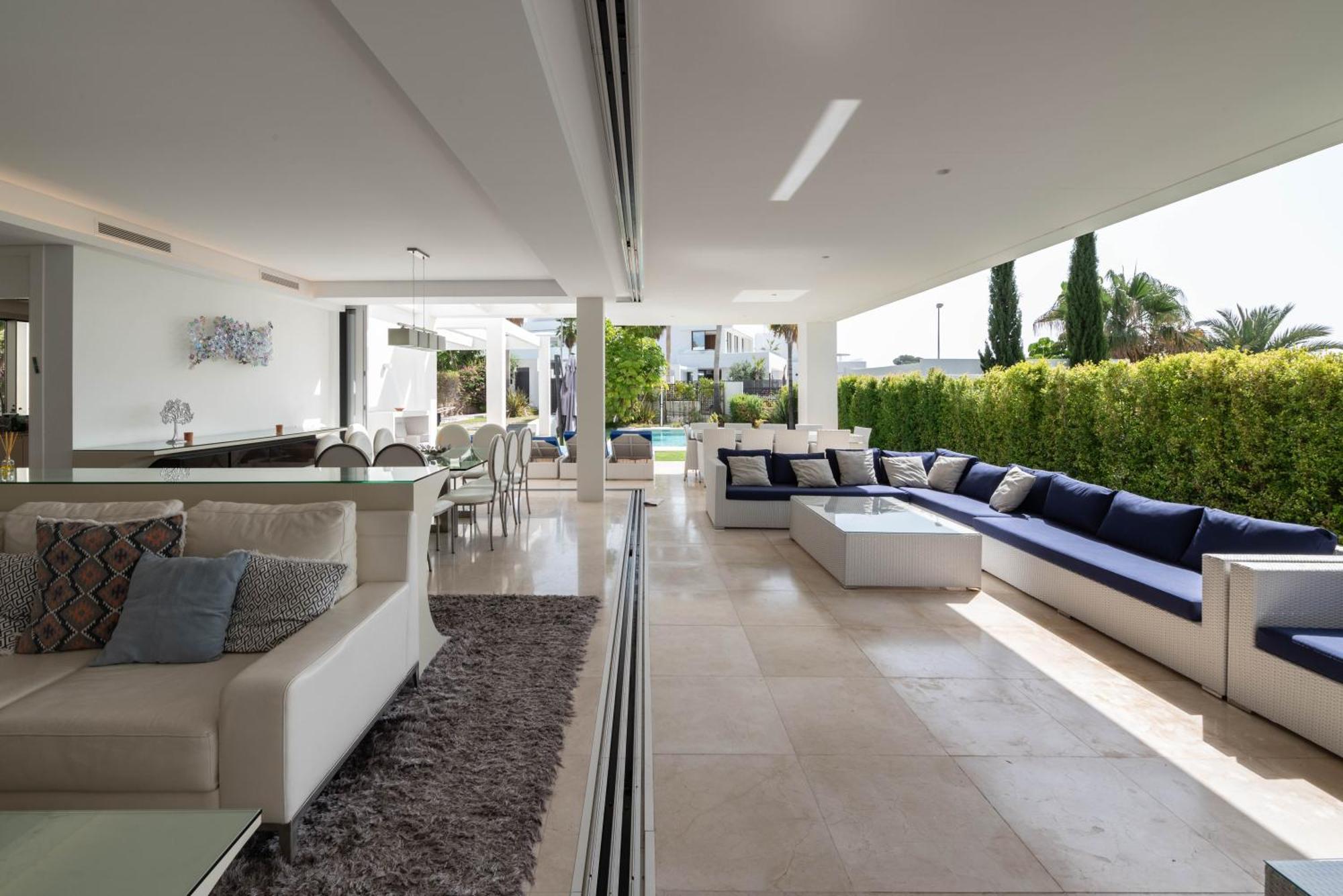 Villa Moderna De Lujo En Alquiler Vacacional En Marbella
