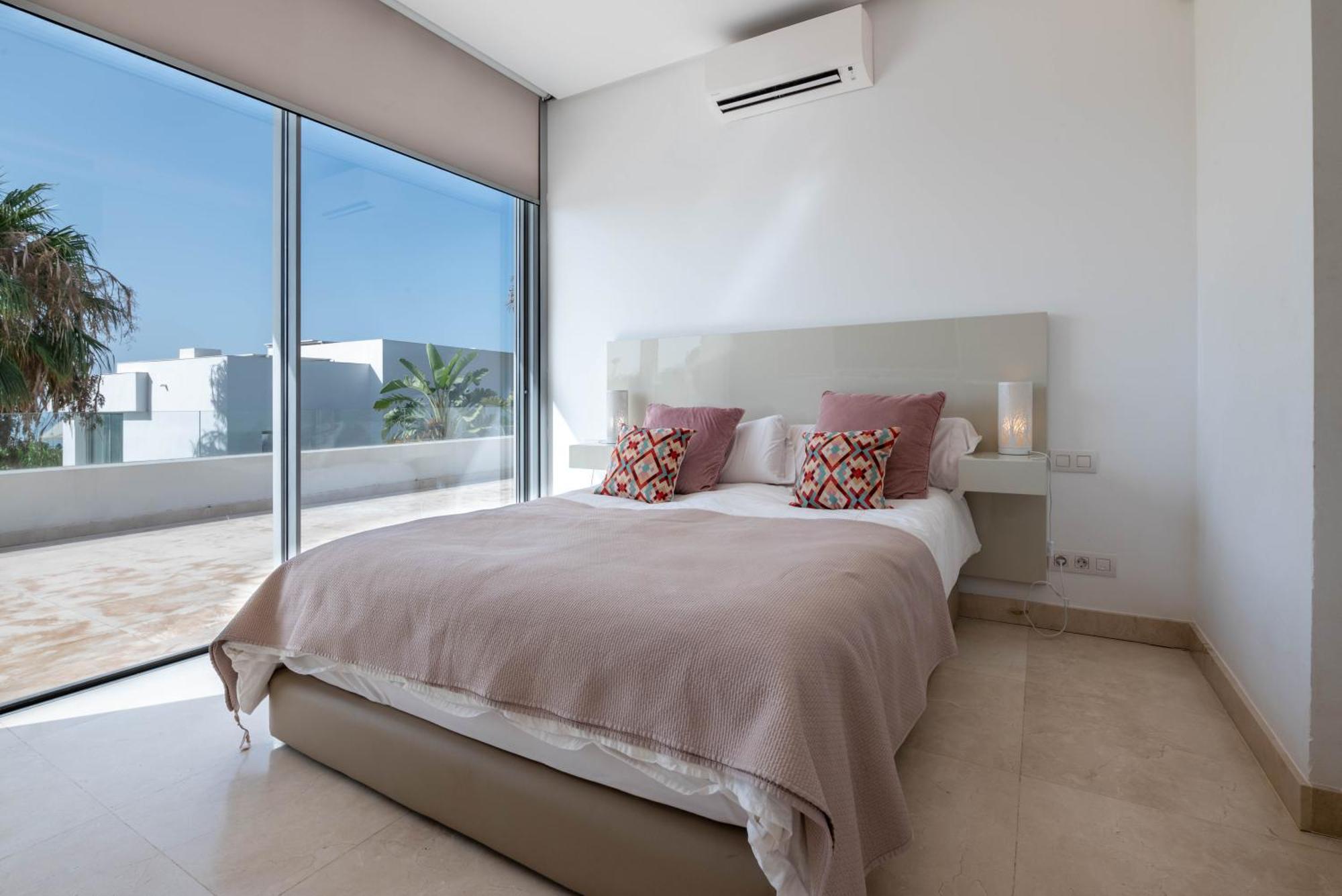 Villa Moderna De Lujo En Alquiler Vacacional En