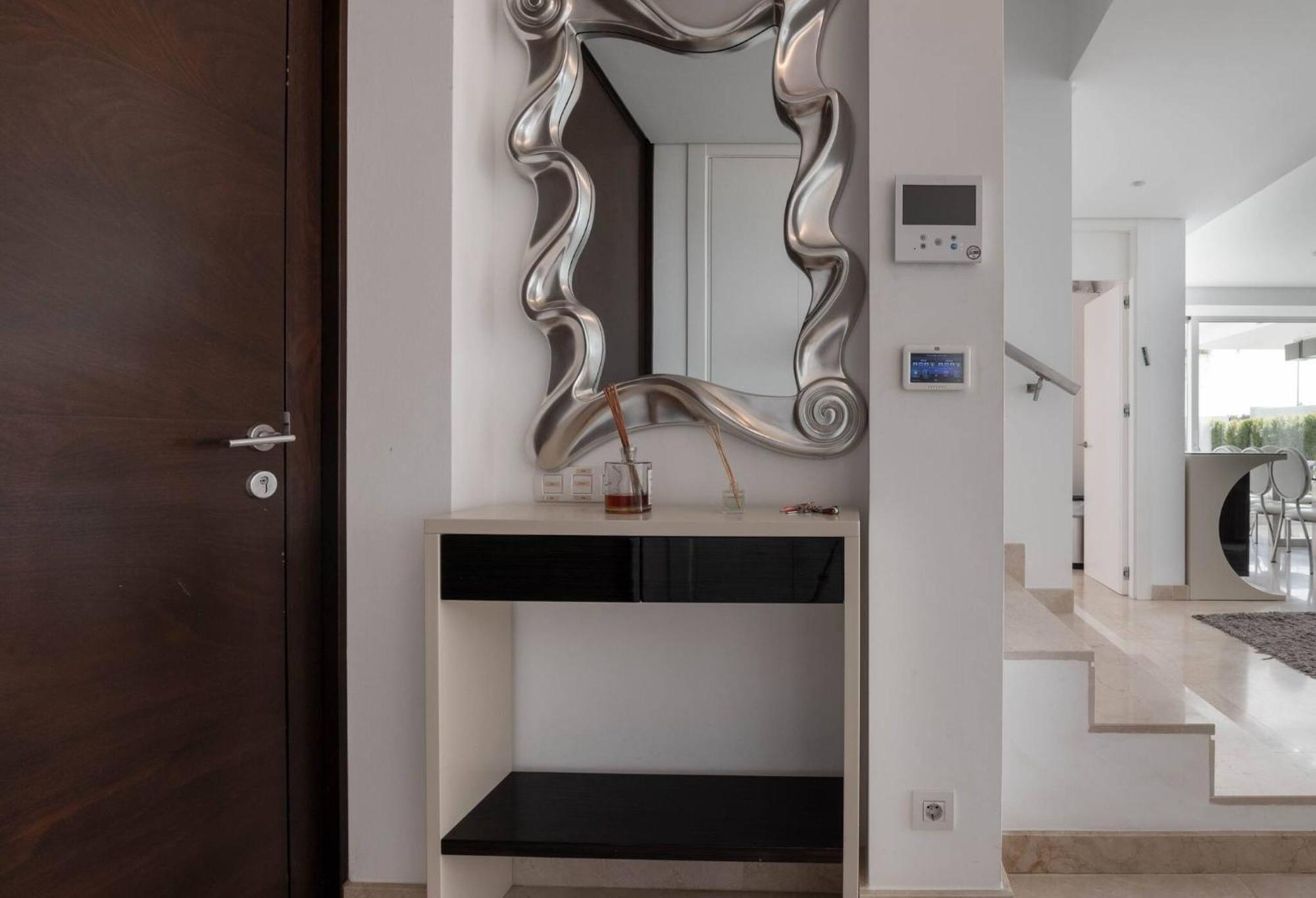 Moderna De Lujo En Alquiler Vacacional En Villa Marbella