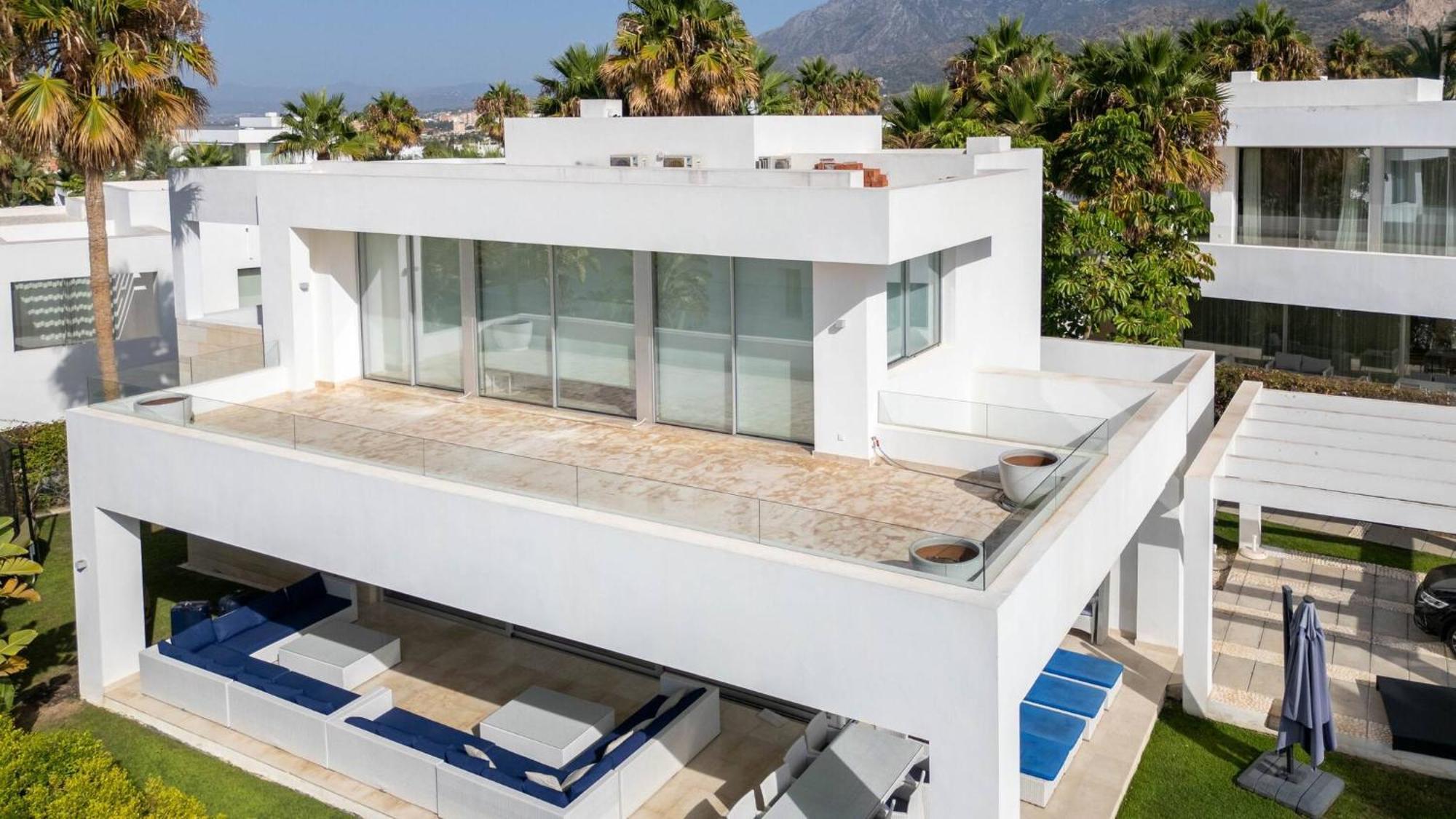 Moderna De Lujo En Alquiler Vacacional En Marbella